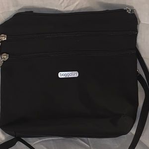 Black Baggalini Purse